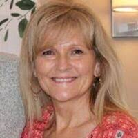 Tammy Desjardins's Instagram, Twitter & Facebook