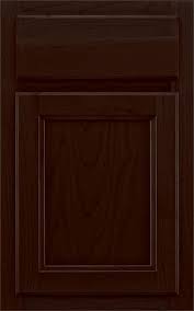 Hampton Square Maple Wellborn Cabinets Door Style Cabinet Door Styles Maple Cabinets Cabinet Doors
