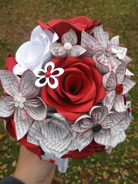 Custom Paper Flower Wedding Bouquets You Pick The Colors Etsy In 2020 Paper Flowers Wedding Bouquet Paper Flowers Wedding Paper Flower Bouquet