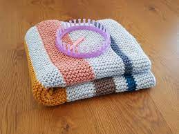 Loom knitting is fun, easy, and faster than knitting with needles! Loom Knitting Patterns