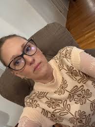 humorous bulldog post with funny comments