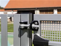 Gartentor schloss kaufen geht immer auch im klassischen ladenlokal. Aufschraubbare Torbander Von Locinox Kein Schweissen Erforderlich Aufschrauben Fertig Locinox