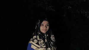 Mulai dari kegiatannya hingga aktivitas para santri yang berasal dari berbagai daerah. Live Umik Istri Gus Idris Dikeroyok Dua Dukun