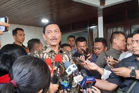 Dengan sedikit kemampuan saya berbahasa jepang, saya sangat mengharapkan kesempatan itu datang pada saya. Pemerintah Tolak Tawaran Ribuan Lowongan Kerja Dari Uea Apa Alasannya