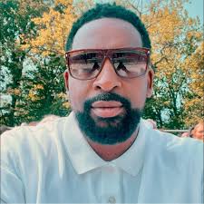 A strong response to Cam Newton laughing at a female reporter from Kristine  Leahy