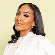 Anita Dumas's Instagram, Twitter & Facebook