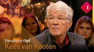 Verwacht niet al te veel diepzinnigheid maar vooral humor, kleine verhaaltjes, teksten bij foto's, soms een blik op het verleden, weemoed, heimwee, oude taal en nieuwe vondsten. Op1 Ø¯Ø± ØªÙˆÛŒÛŒØªØ± Het Is De Internationale Dag Van De Haiku Kees Van Kooten Meester In Het Schrijven Van De Kleine Gedichten Bracht Zijn Eigen Bundel Met Haikoots Uit Via Een Skype Verbinding