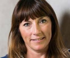 Lucy Cooke's Booking Agent and Speaking Fee