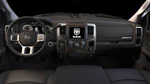 Upgrade Your Interior With The Available Uconnect 8 4a Or 8 4an Systems Complete With Full Color 8 4 Inch Touchscreen Display And Bluetoo Ram Asiento De Cuero