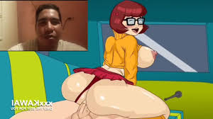 velma bien cachonda se folla a shaggy con su gran culo hentai