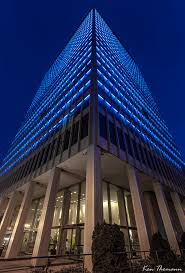 Full service brick and mortar office. First Tennessee Bank First Tennessee Bank In Memphis F Flickr