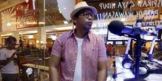 Kirimkan ini lewat email blogthis! Lirik Dan Chord Lagu Kaulah Segalanya Sammy Simorangkir
