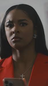 LADIES DO YALL ACT LIKE THIS WHEN YOU REALIZE YOU ARE THE SIDE CHICK AND  YOU WONT BE CELEBRATING VALENTINES DAY THIS YEAR ? LOL, “TAKE ME TO DINNER”  DROPPING VALENTINES DAY, STARRING @iamyvettehelena ...