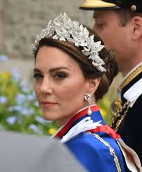 Rộ tin Thái tử William và Công nương Kate tan vỡ, bị phản bội vì giống Công  nương Diana?