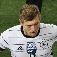 The card costs around 350,000 coins and you can get it in fifa 21 ultimate team until march 16. Opinion After 100 Caps It Is Time For Toni Kroos To Pass The Torch Bavarian Football Works