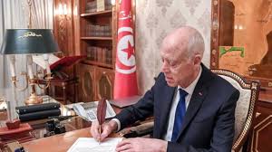 قرارات قيس سعيد طال انتظارها. Ø±Ø³Ø§Ù„Ø© Ù…Ù† Ø§Ù„Ø±Ø¦ÙŠØ³ Ø§Ù„ØªÙˆÙ†Ø³ÙŠ Ù‚ÙŠØ³ Ø³Ø¹ÙŠØ¯ Ù„Ø¬Ù…Ø§Ù„ Ø¹Ø¨Ø¯Ø§Ù„Ù†Ø§ØµØ± ÙÙ…Ø§Ø°Ø§ ÙƒØªØ¨ ÙÙŠÙ‡Ø§ Ø§Ù„Ù†Ø§Ø³ Ù†Øª ÙˆØ±Ø§Ø¡ ÙƒÙ„ Ø­Ø¬Ø± Ù‚ØµØ©