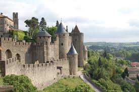 It offers villages, inaccessible castles on mountain summits and the canal du midi all within an hour's drive from carcassonne. Carcassonne Castle Wikiarquitectura