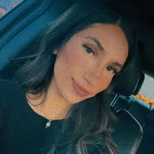 Mackenzie Ahrens's Instagram, Twitter & Facebook