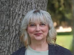 Angela Bacon's Instagram, Twitter & Facebook