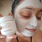 Lakme Xtraordin-Airy Compact, 2 In 1 Compact + Foundation, Lightweight,  SPF17, 01 Ivory Fair Reviews Online