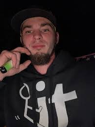 Kelley Odell's Instagram, Twitter & Facebook