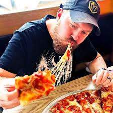 🔴 Get ready to pepper-own your taste buds! Our pizza is hosting a  pepperoni party, and you're about to be crowned the flavor king or queen. Ü  જ⁀➴ Don't forget to message "