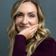 Kristi Mickelson's Instagram, Twitter & Facebook