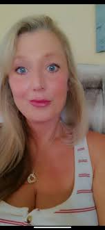 I would like to say thank you to all of my customers and Facebook friends  and family for your continuous support of my little Darrin bailey handyman  business over this last year