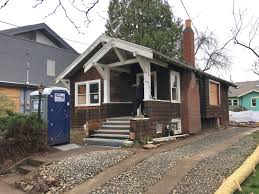 With most living areas on one floor, bungalow house plans offer easy living for the elderly or for those doing household chores. Sears Roebuck Kit Homes Alameda Old House History