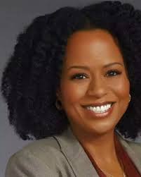 Darryl Perry is a big and tall model and the creator of @khololifestyle and  @_whatsuplilbro. On the upcoming episode of @theoriesandthoughtsbrand  Darryl will discuss how he found solace in the Big &