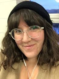 Sara Gilson's Instagram, Twitter & Facebook