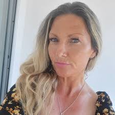 Crochet group for learning and friendship