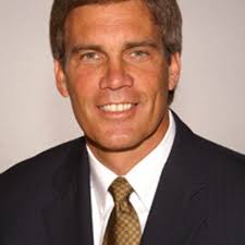 Mike Dement's Instagram, Twitter & Facebook