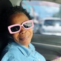 20+ "Julie Servin" profiles