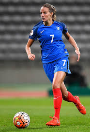 Quelle est la composition de la liste des 26 joueurs de l'équipe de france pour l'euro 2021 ? Euro 2017 Voici Les 23 Joueuses De L Equipe De France Feminine De Football