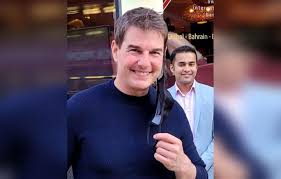 Size acceptance, body positivity, and fat activism are now part of the cultural lexicon, yet according to data f. Tom Cruise S Shocking New Face Plastic Surgeons Weigh In