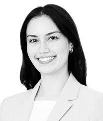 Ashley Henning's Instagram, Twitter & Facebook