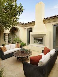 Gartenkamin Oder Offene Feuerstelle 30 Ideen Wie Sie Stilvolle Gemutlichkeit Im Garten Schaffen Kamin Umgestalten Bauernhaus Kamin Feuerstelle Kamin