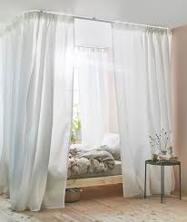 Gardinen Im Schlafzimmer Mit Vigda Leicht Gemacht Ikea Bettgestelle Bettvorhang Diy Plattform Bett