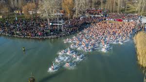 Szigliget ⭐ , hungary, szigliget, balaton utca 2: Rekordteilnehmerzahl Beim Neujahrsbaden In Szigliget Am Ersten Tag 2020 Wunderbarerbalaton De