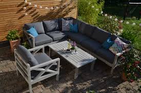 In scandinavian style fireplaces, a more minimalist vintage sofa is preferred, but without neglecting the comfort of its seats. Kona Corner Lounge Vintage Grey Ecklounge Tisch Sessel Bomey Handel Gbr