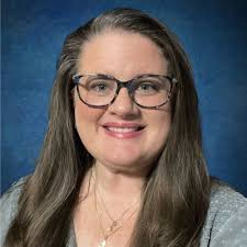 Thrilled to announce that I've been honored with the "Outstanding Student"  award in Advertising and Public Relations by Loyola's School of  Communications!