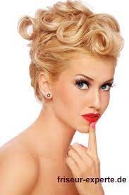 Pin Von Pascale Sadler Auf Hairstyles Frisur Hochgesteckt 50er Jahre Frisur Hochzeit Frisuren Kurze Haare