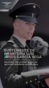 Graduación del Heroico Colegio Militar: Futuros Comandantes del Ejército  Mexicano