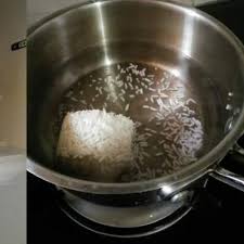 Mudah gampang dan cepat.ga perlu bumbu ribet.karena ini seadanya bahan yang ada.lebih enak lagi bisa tambahkan ayam disuir sama kacang tanah. Cara Cepat Memasak Bubur Beras Dalam Waktu 7 Menit Saja Citizen6 Liputan6 Com