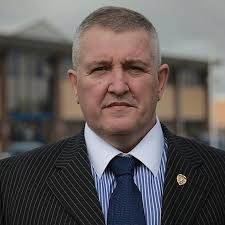 Amazon.com: Mark Yates: books, biography, latest update