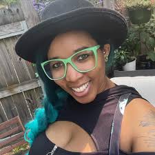 Elizabeth Evers (@emevers_writer) • Instagram photos and videos