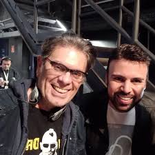 Nunca imaginei que minha arte chegaria tão longe! Hoje foi a gravação do  Programa The Noite e foi incrível! Ainda não sabemos a data da exibição,mas  avisarei quando eu souber a vocês