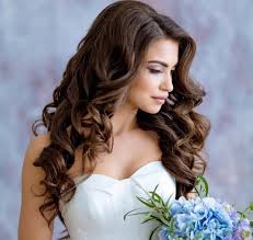 Wedding hairstyles with braids romantic and refined, hairstyles with braids are perfect for both a girl and a more adult woman. 30 Curly Wedding Hair Looks To Inspire