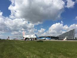 Lens lille maçi fransiz spikerin tepkisi ve futbolcularin sevinci. Lille A Partir Du 15 Juin Avec Air France Easyjet Volotea Ryanair Air Journal